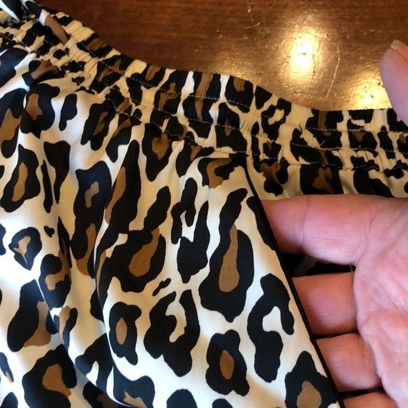 Banana Republic Leopard print pajamas XS coordinate set/sold as a set/ luxurious - Picture 8 of 15